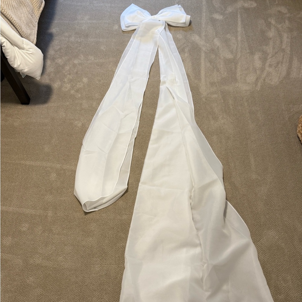 Elegant White Sash